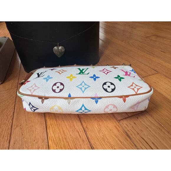 Louis Vuitton Accessoires Multicolor Pochette BAG (600 - Picture 3 of 11